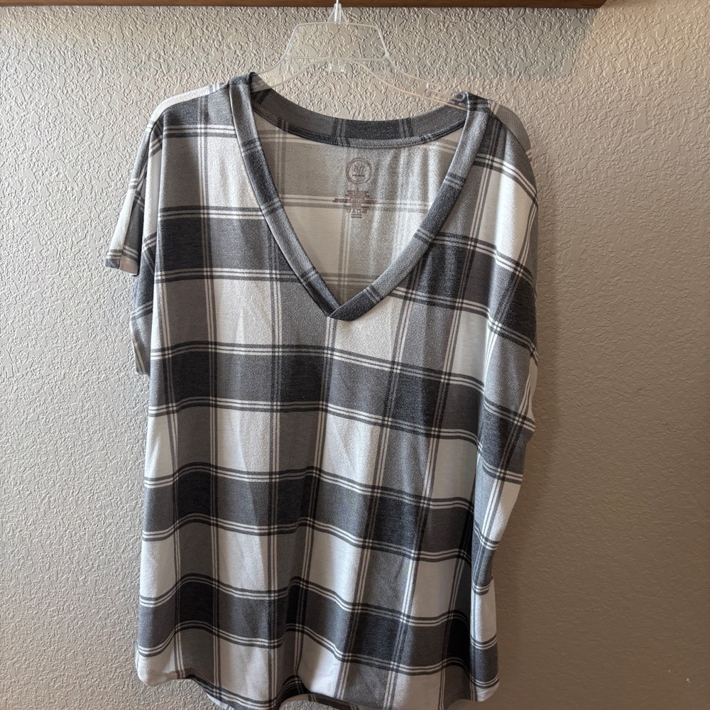 Maurices Black and White Plaid V-Neck Tee
